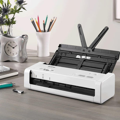 Brother ADS-1200 Scanner de Documents Compact et Portable | Couleur | A4 | Scan en une Seule Touche vers PC et Clé USB